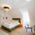 Luis Stadl Hotel