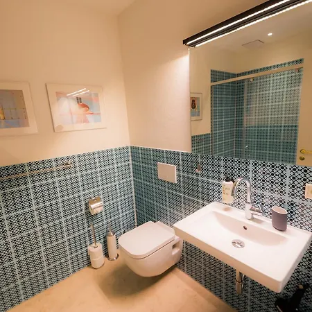 Luis Stadl Otel