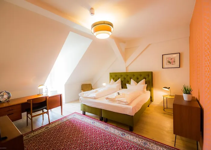 Luis Stadl 2* Regensburg